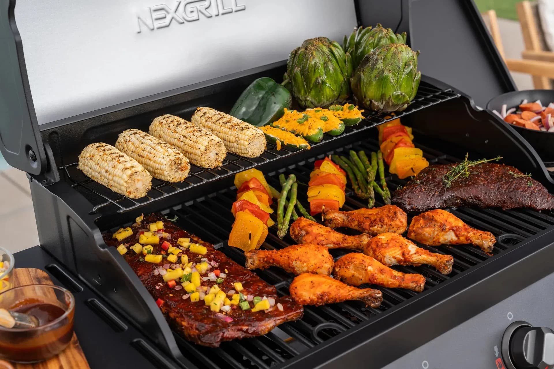 Nexgrill 4-Burner Gas Grill with Side Burner in Black