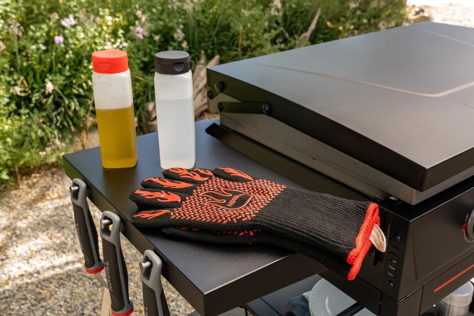Nexgrill Daytona 2-Burner Gas Griddle with Lid